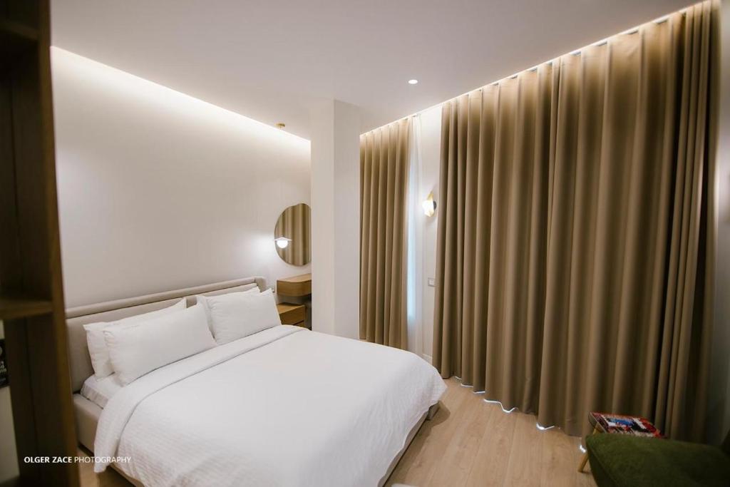 Apartament Dy-Dhomësh me Ballkon